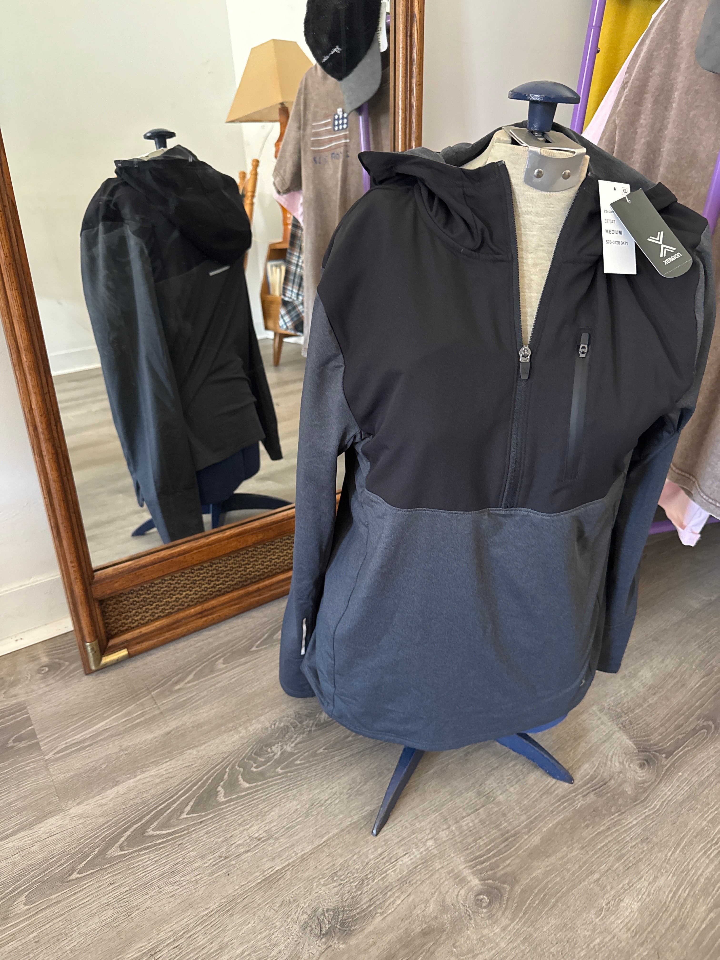 Warm hoodie - athletic quick dry - medium