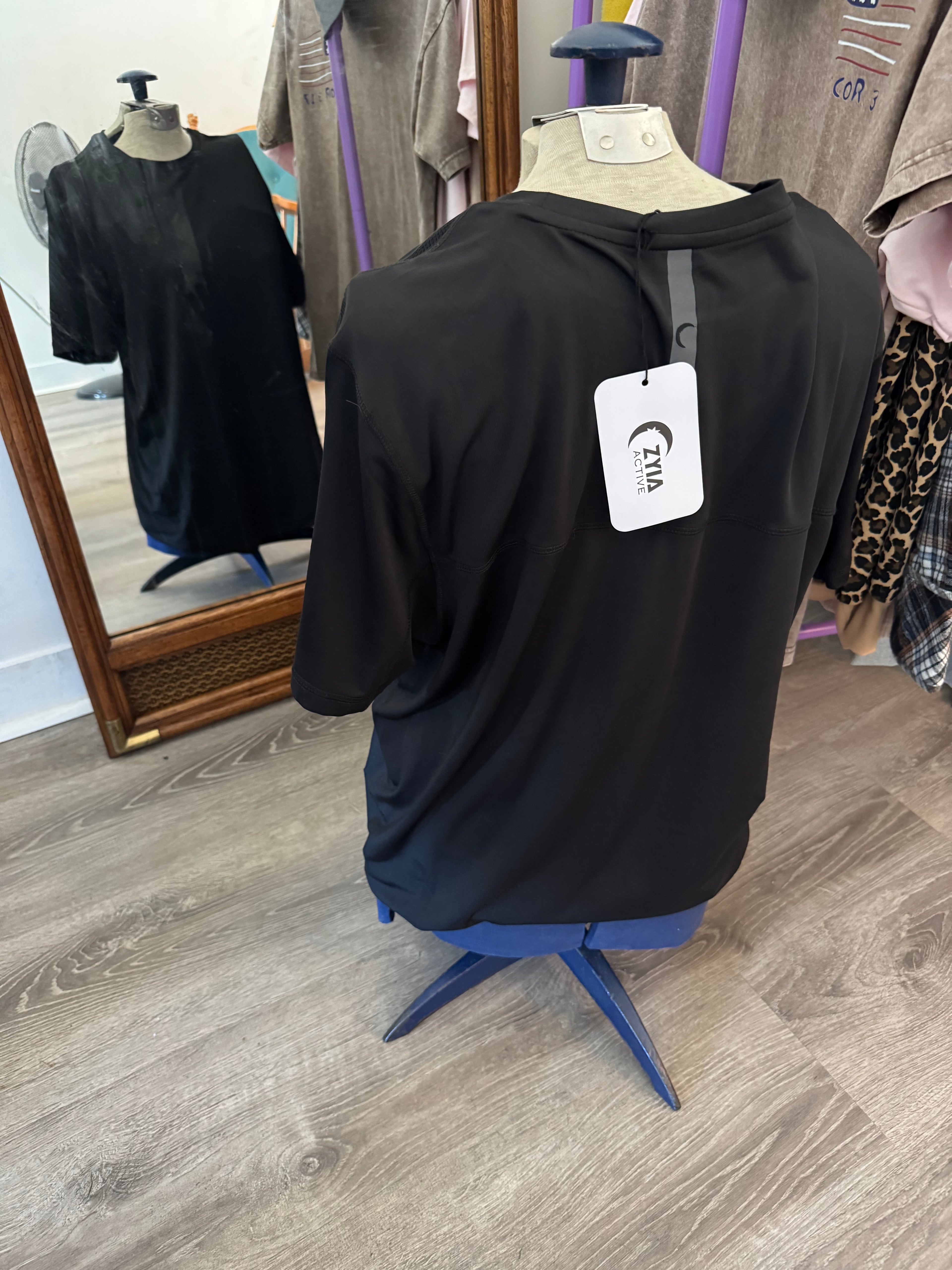 Zyia New Tee - XL Men’s